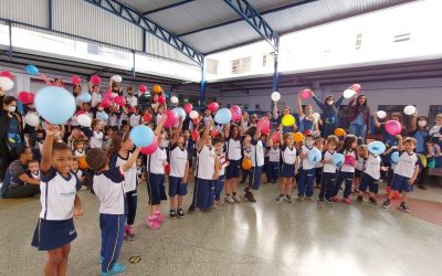 Estudantes do Piedade homenageiam a CIANSP por seus 130 anos!