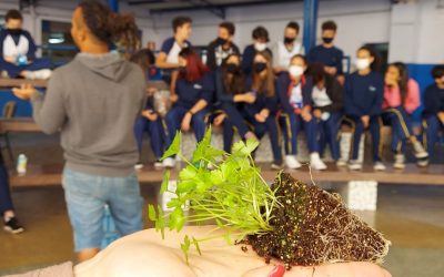 Estudantes protagonizam oficinas de hortas e agroecologia no Piedade!